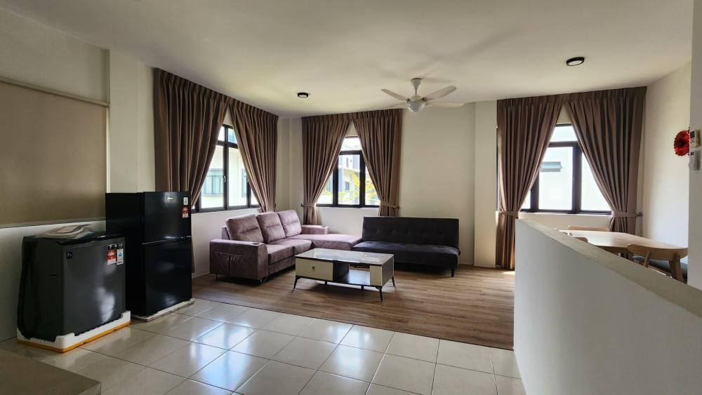 kensho-townhouse-corner-upper-unit-for-rent